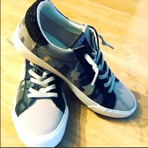 Vintage Havana sneakers